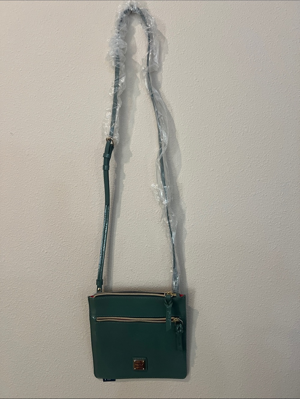 Dooney &Bourke New with Tags Double Zip Crossbody Purse